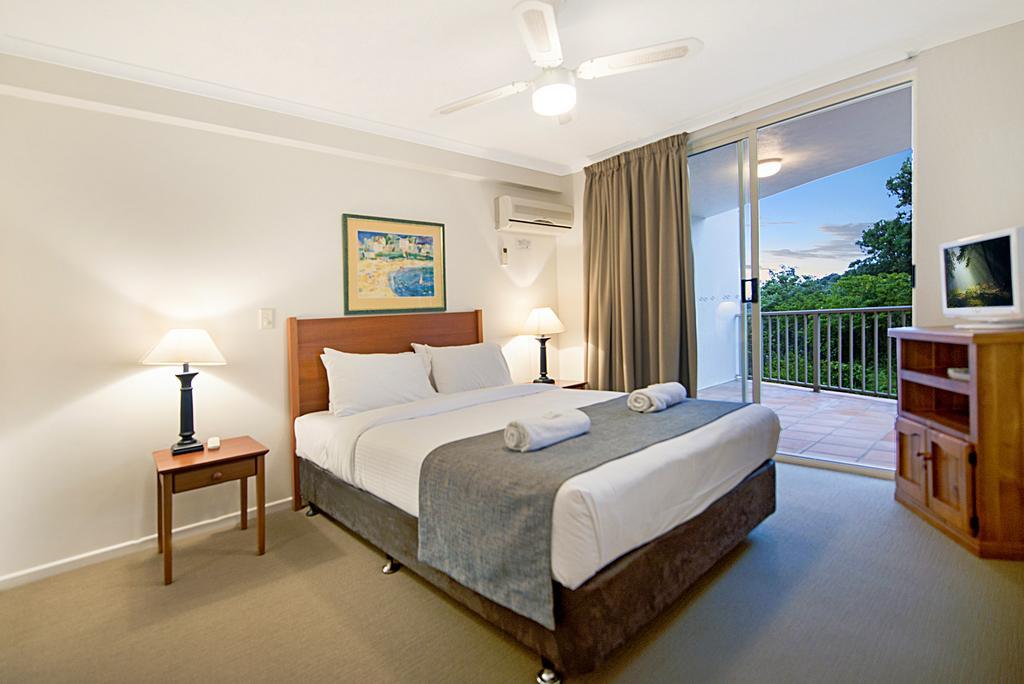 بوينت لوكاوت Whale Watch Ocean Beach Resort الغرفة الصورة